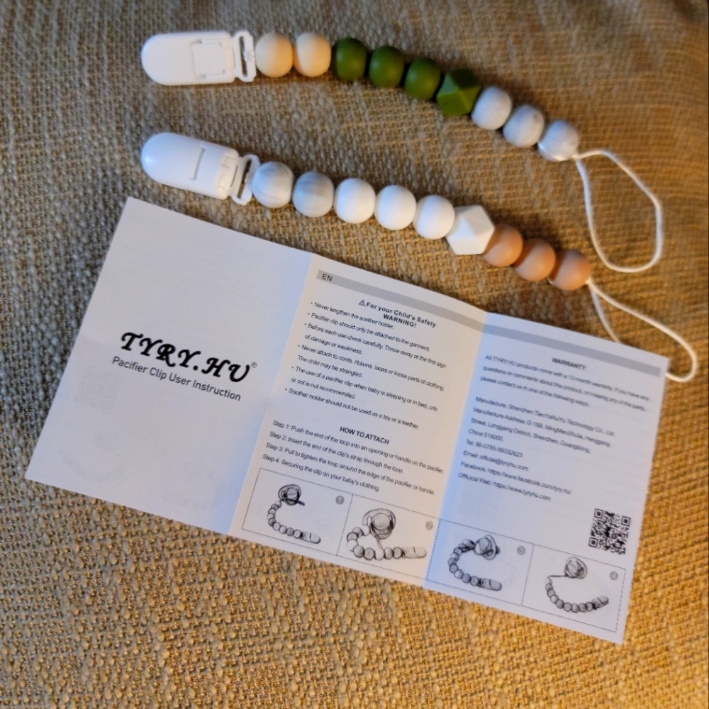 TYRY.HU Pacifier Clip Soother Chains for Babys, BPA Free Soft Silicone Teeth NWT - Picture 3 of 10